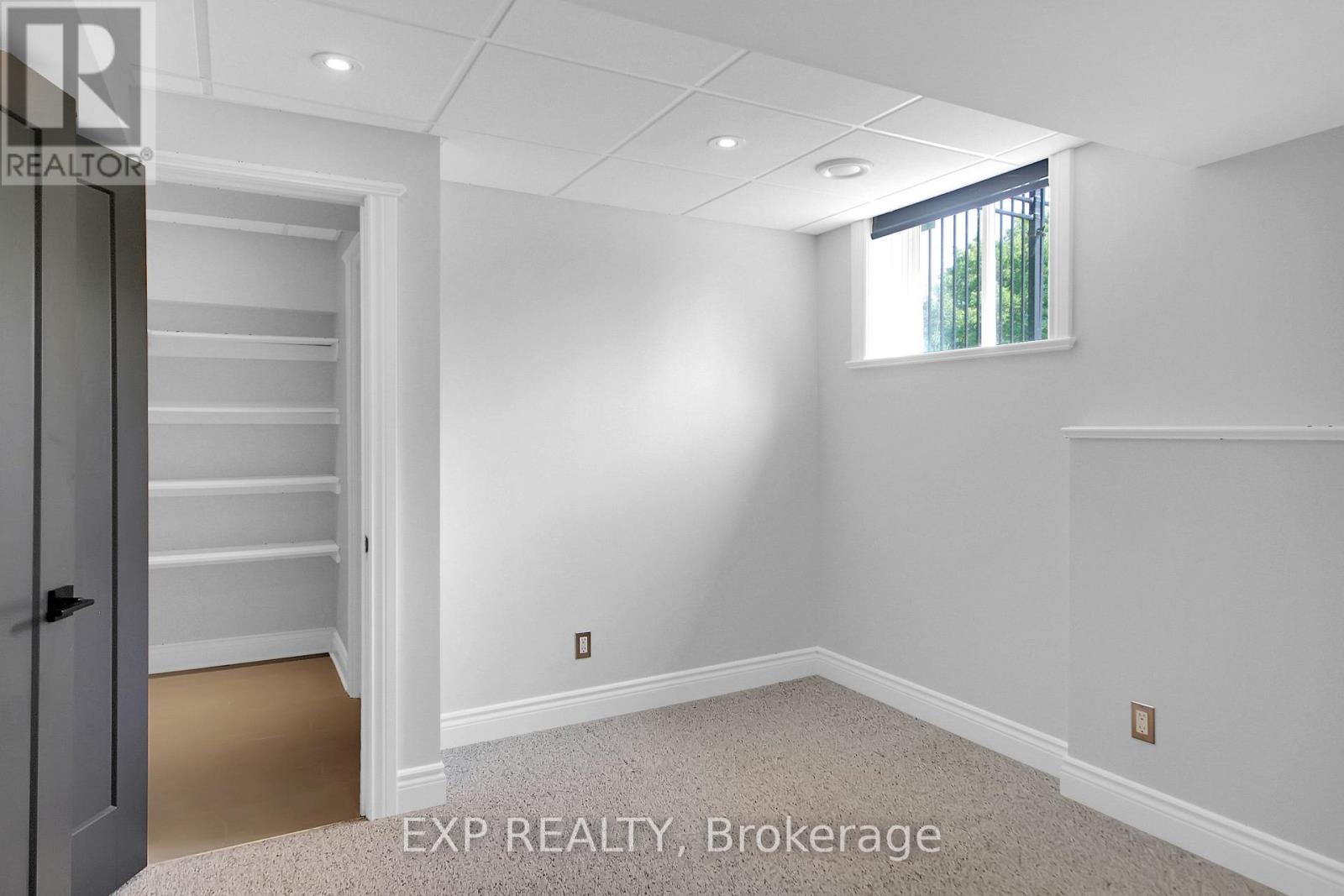Photo 15 of 6202 Deermeadow Drive, Ottawa ON