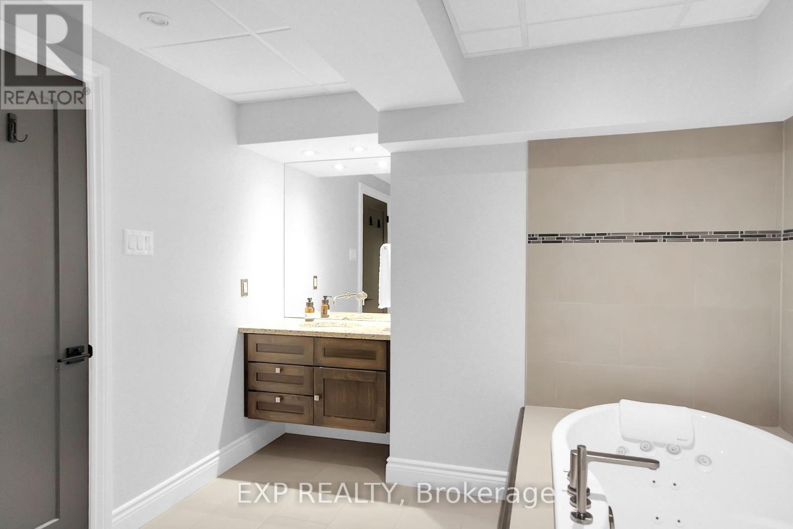 Photo 27 of 6202 Deermeadow Drive, Ottawa ON