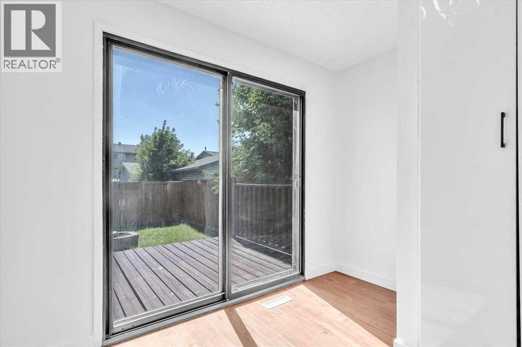 Photo 21 of 99 Shawmeadows Close Sw, Calgary AB