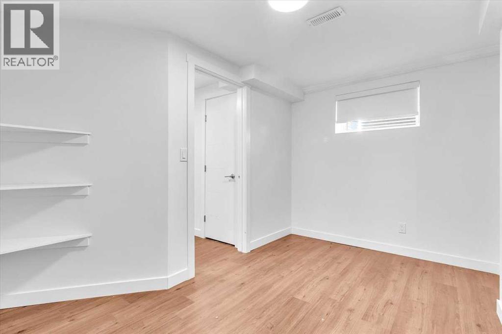 Photo 19 of 99 Shawmeadows Close Sw, Calgary AB