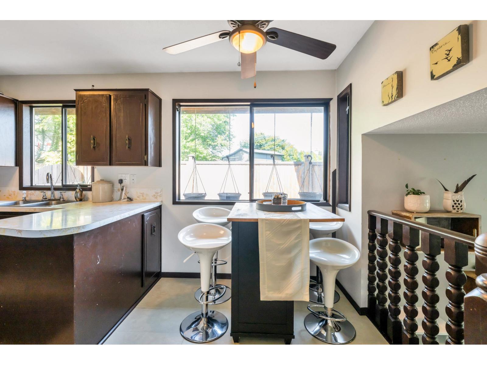 Photo 4 of 17150 Friesian Drive, Surrey BC