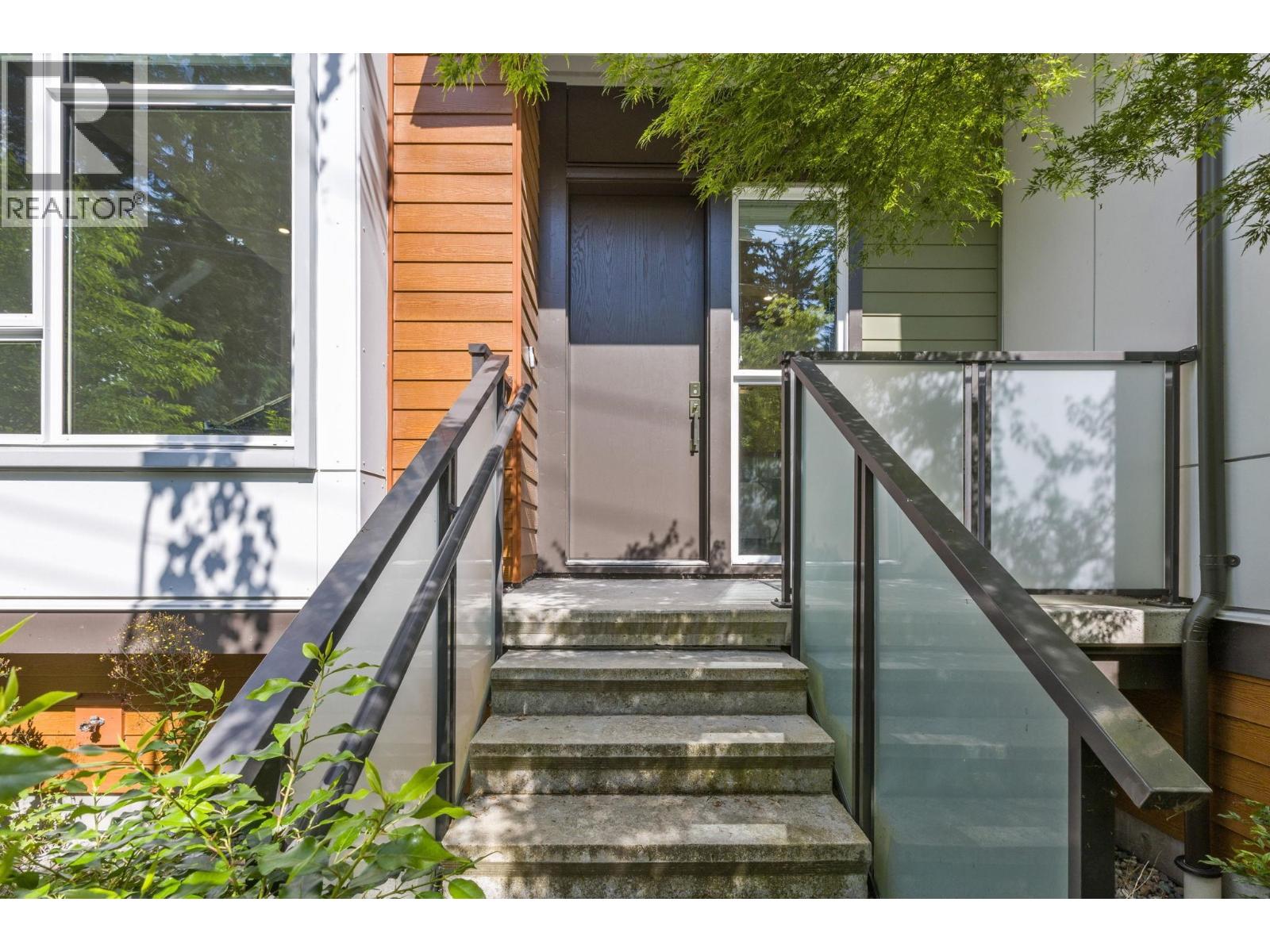 Photo 24 of 4684 Capilano Road, North Vancouver BC
