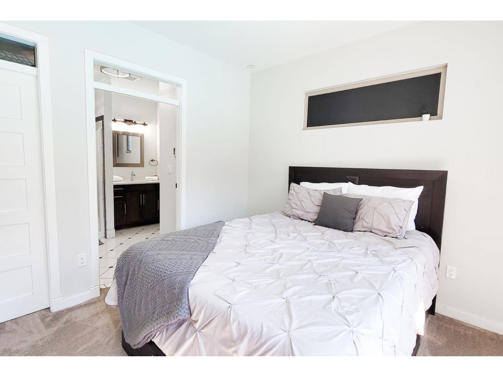 Photo 14 of 1247 Stayte Road, White Rock BC