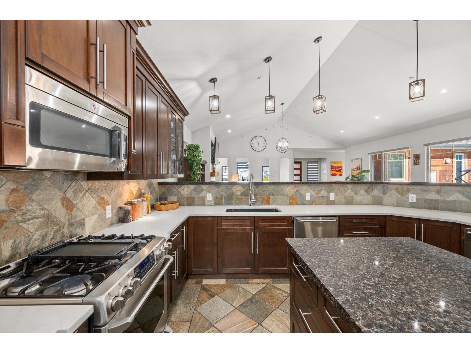 Photo 6 of 1247 Stayte Road, White Rock BC