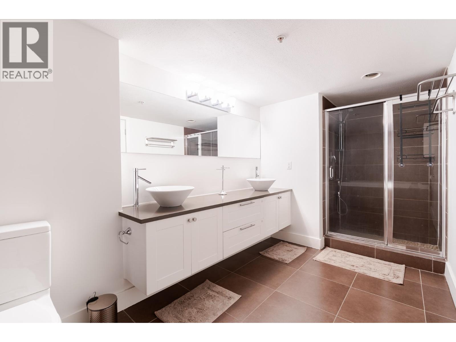 Photo 8 of 202 1188 Quebec Street, Vancouver BC