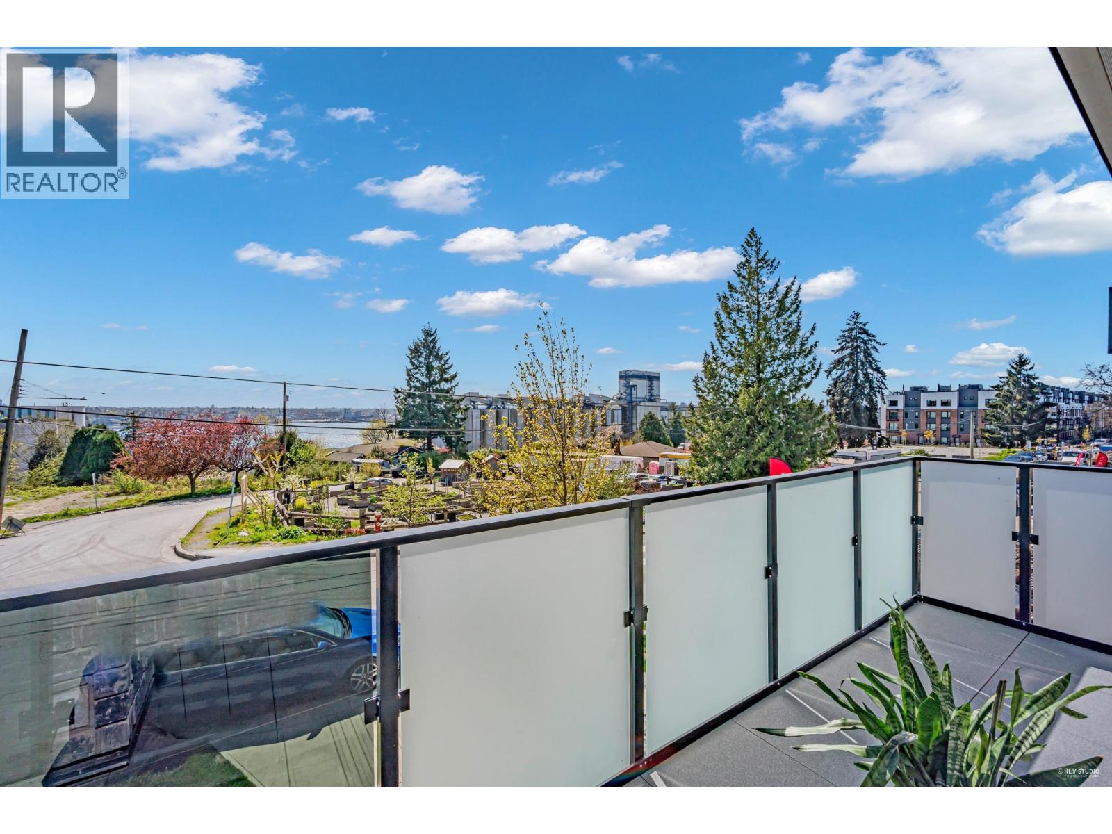 Photo 18 of 116 650 E 2nd Street, North Vancouver BC