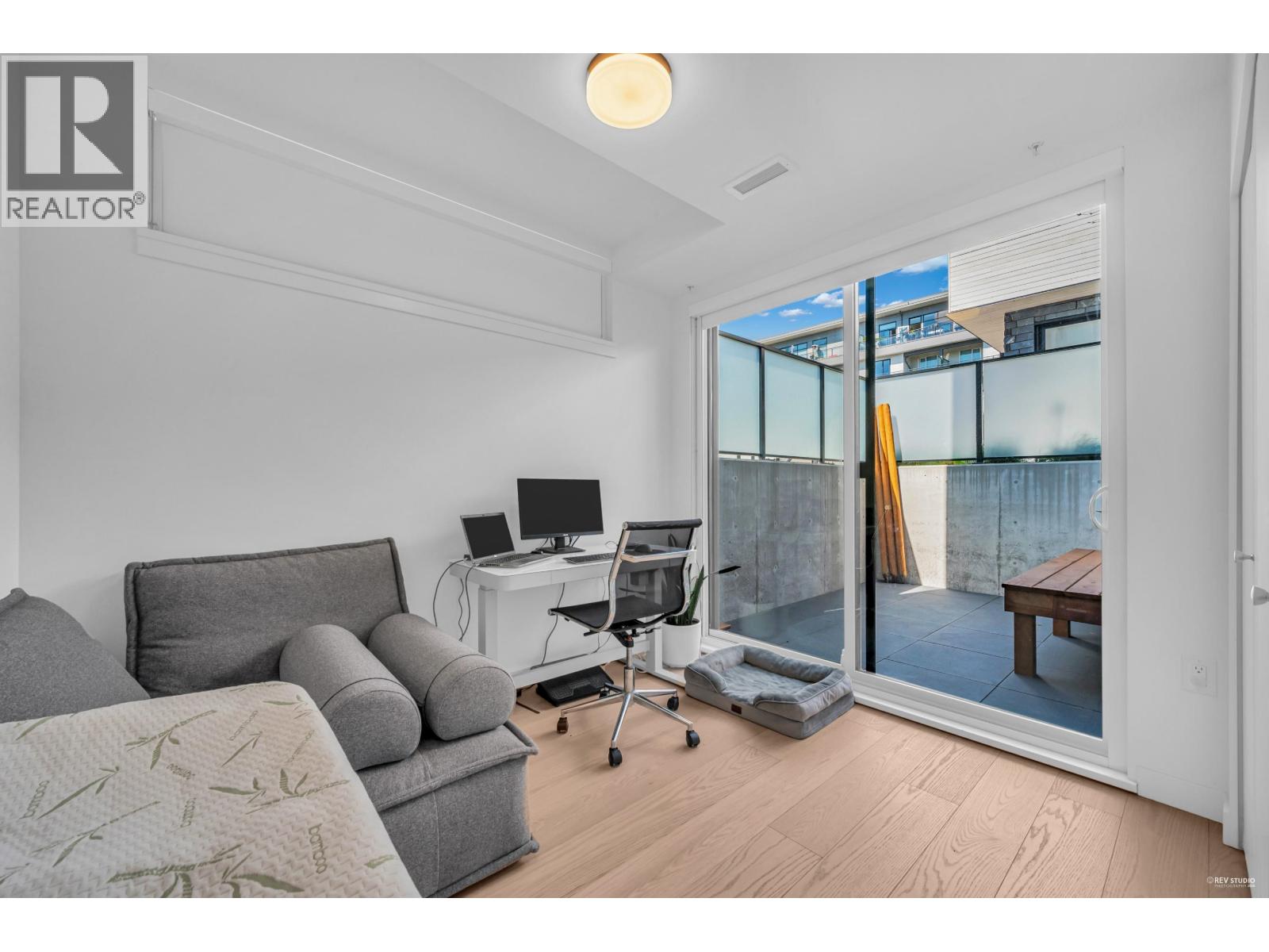 Photo 23 of 116 650 E 2nd Street, North Vancouver BC