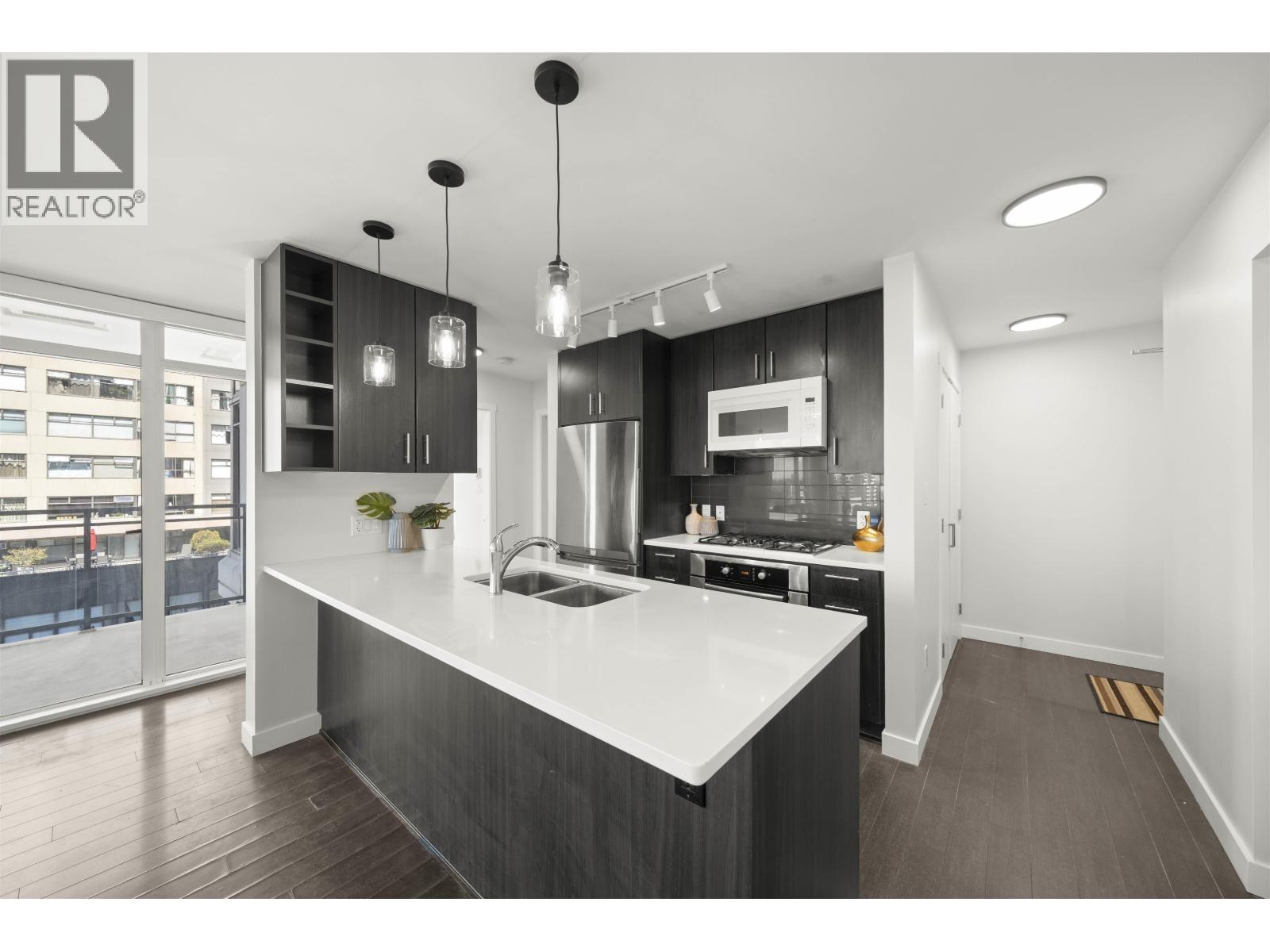 Photo 16 of 1006 608 Belmont Street, New Westminster BC
