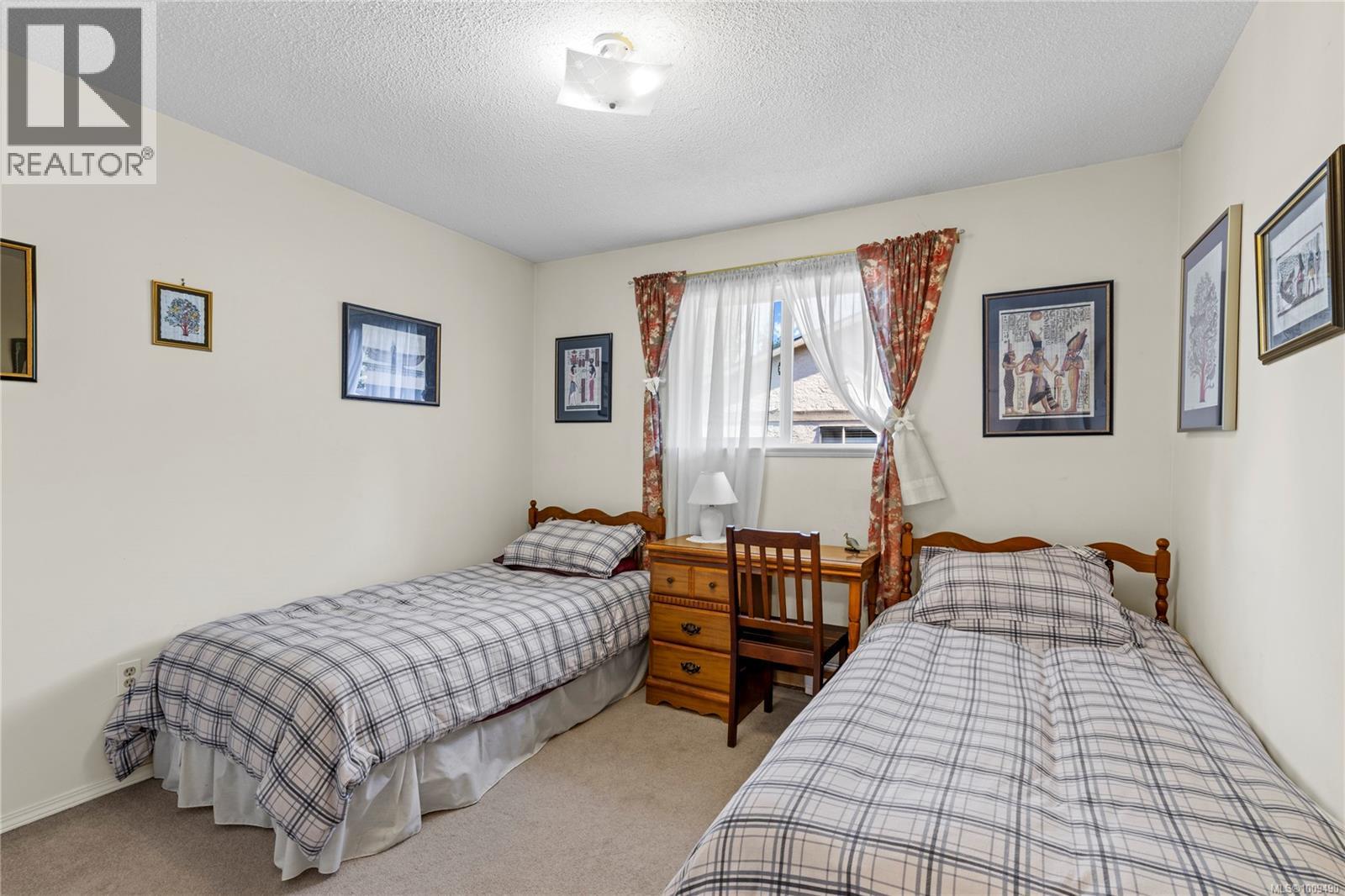 Photo 17 of 1624 Fuller St, Nanaimo BC