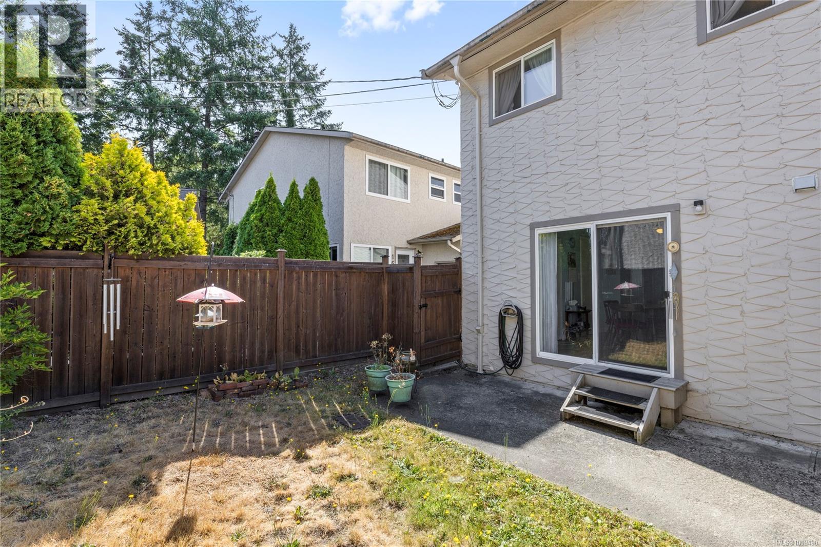 Photo 25 of 1624 Fuller St, Nanaimo BC