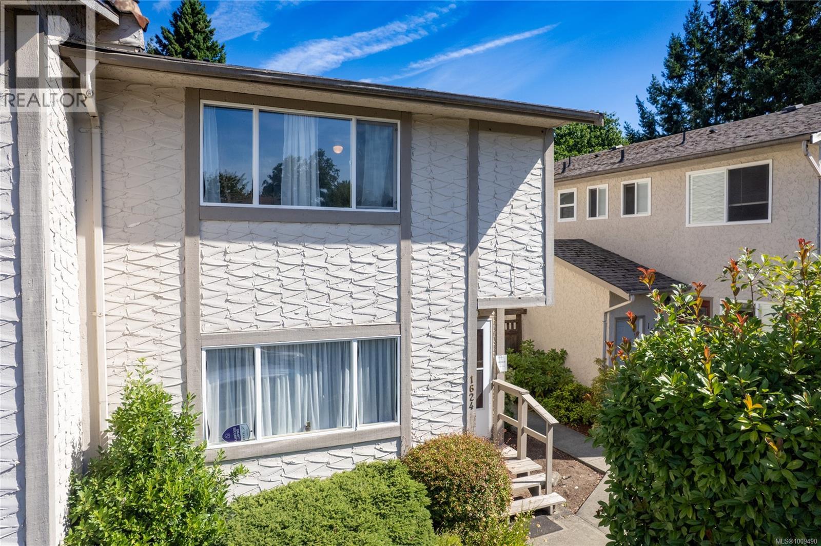 Photo 33 of 1624 Fuller St, Nanaimo BC