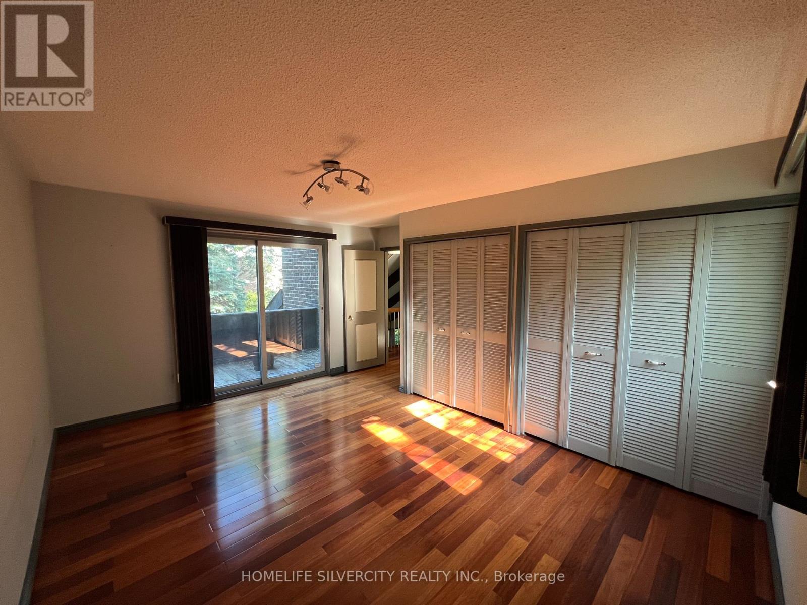 Photo 8 of 1810 Harkiss Road, Mississauga ON