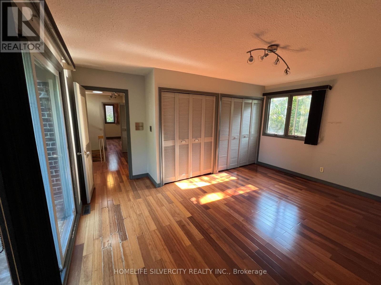 Photo 9 of 1810 Harkiss Road, Mississauga ON