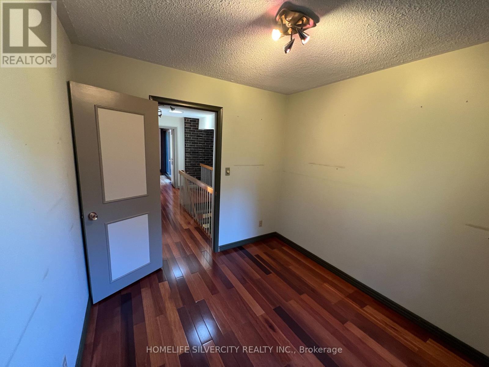 Photo 5 of 1810 Harkiss Road, Mississauga ON