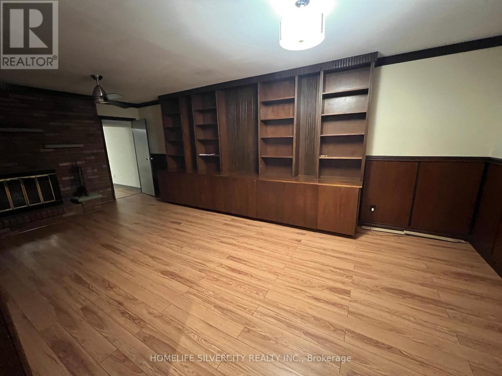 Photo 3 of 1810 Harkiss Road, Mississauga ON