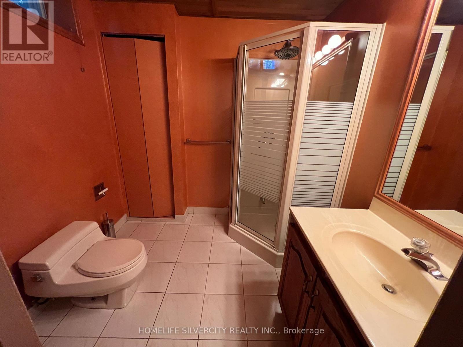 Photo 21 of 1810 Harkiss Road, Mississauga ON