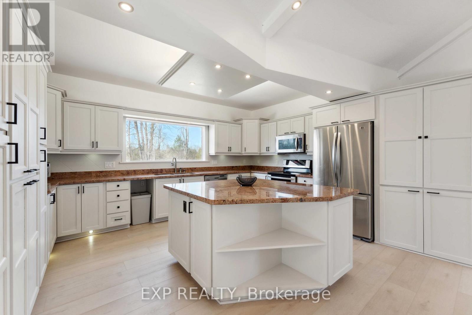 Photo 32 of 6974 Bank Street, Ottawa ON