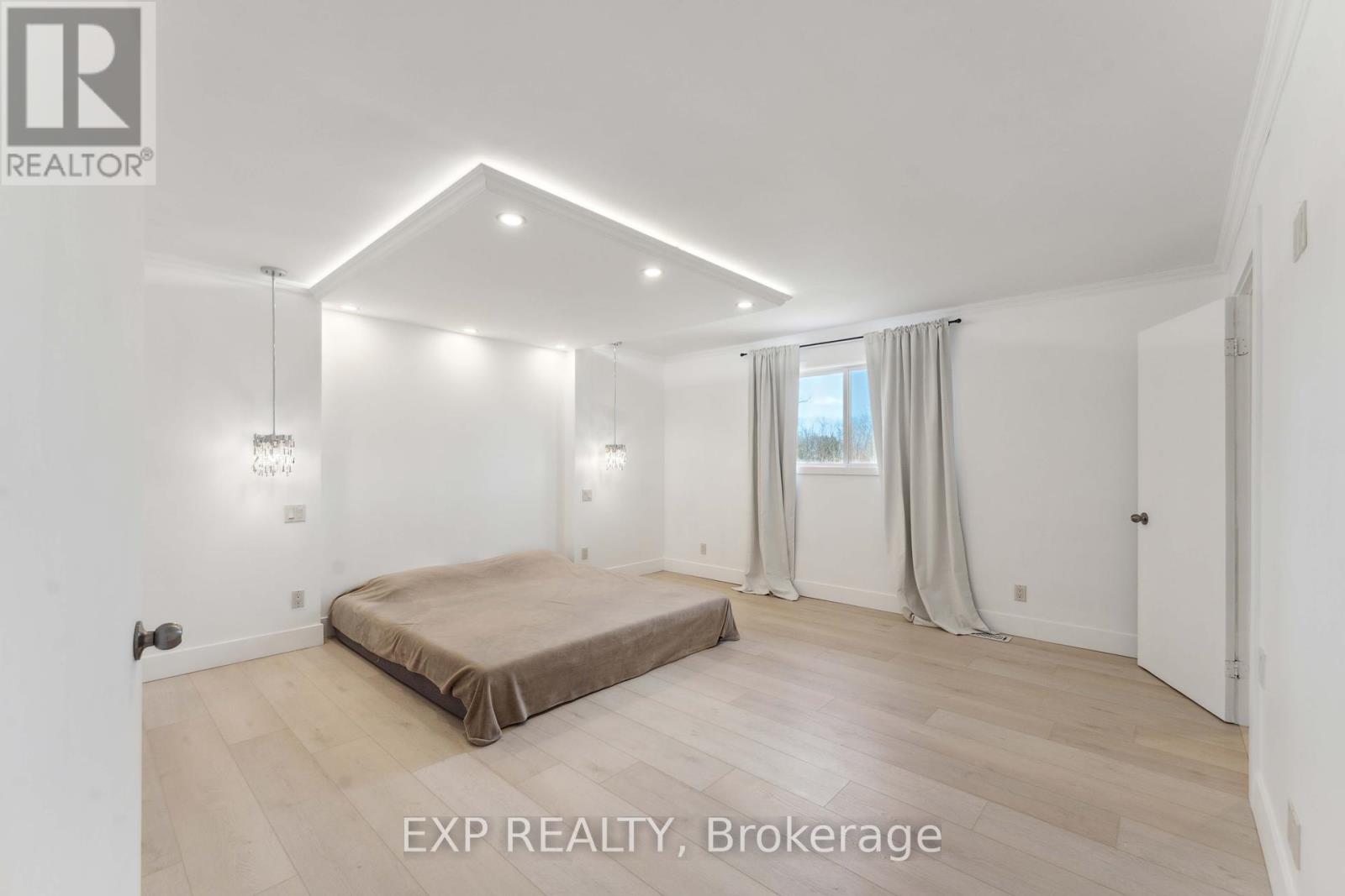 Photo 48 of 6974 Bank Street, Ottawa ON