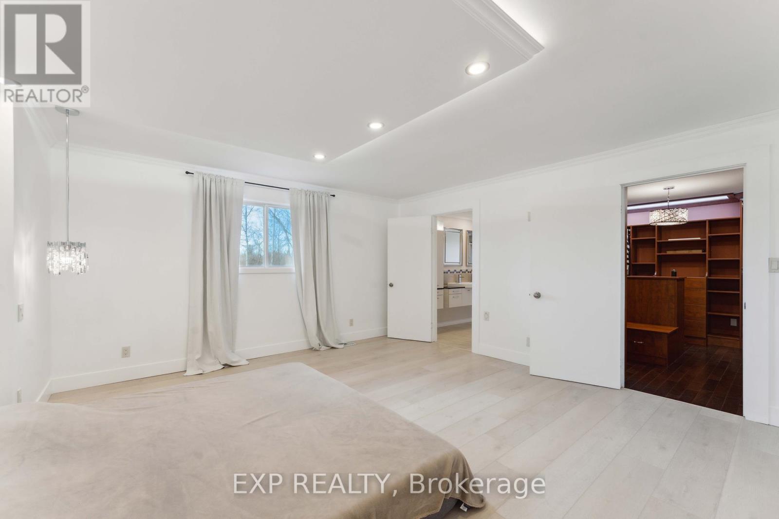 Photo 42 of 6974 Bank Street, Ottawa ON