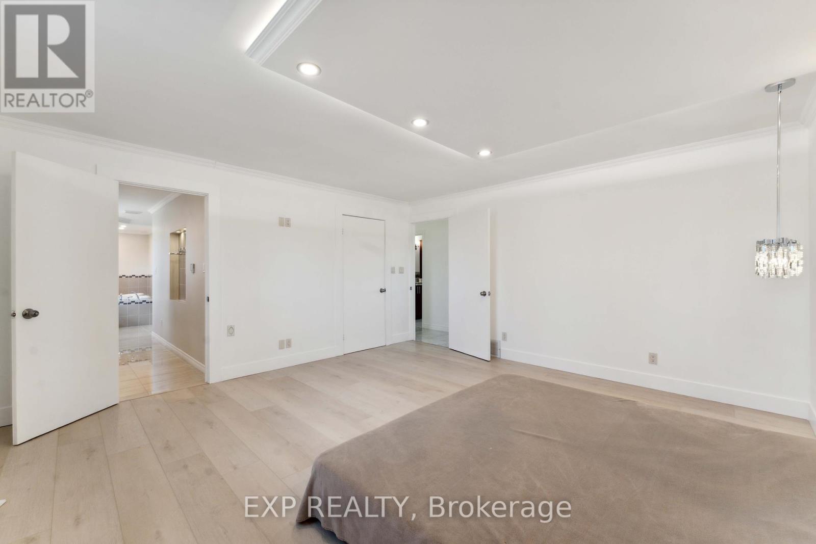 Photo 2 of 6974 Bank Street, Ottawa ON