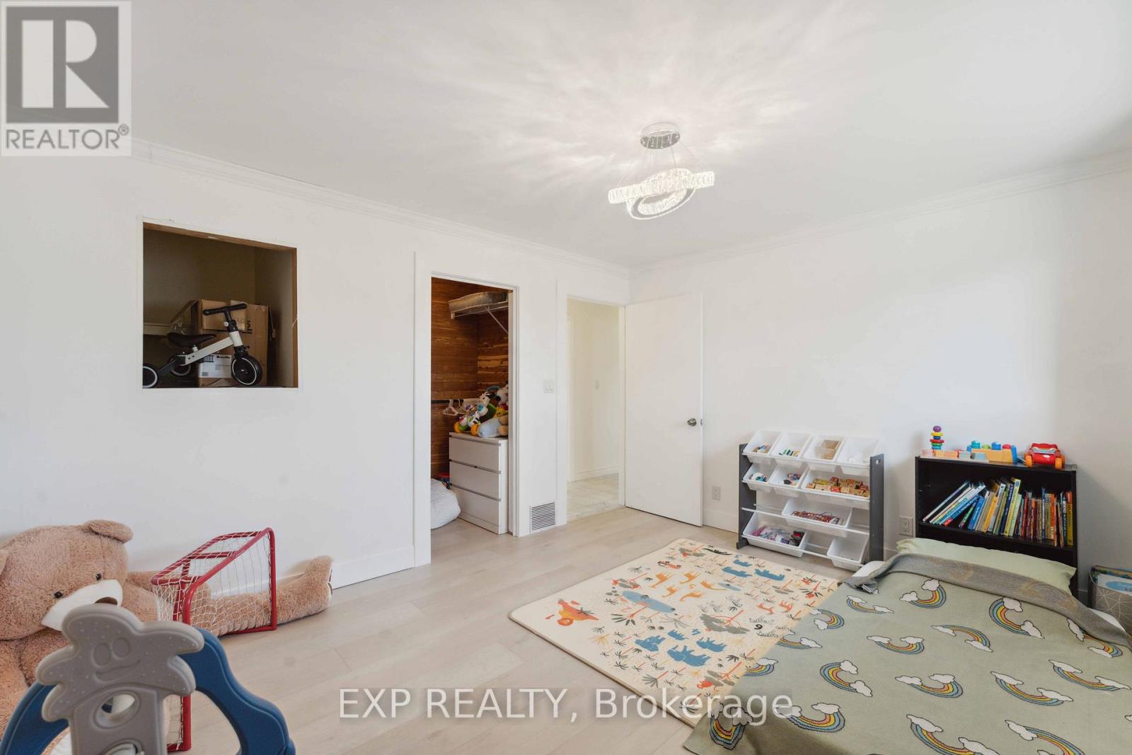 Photo 24 of 6974 Bank Street, Ottawa ON