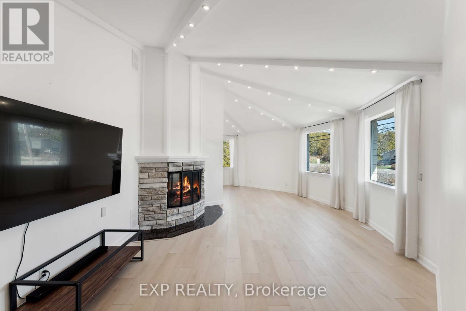 Photo 9 of 6974 Bank Street, Ottawa ON