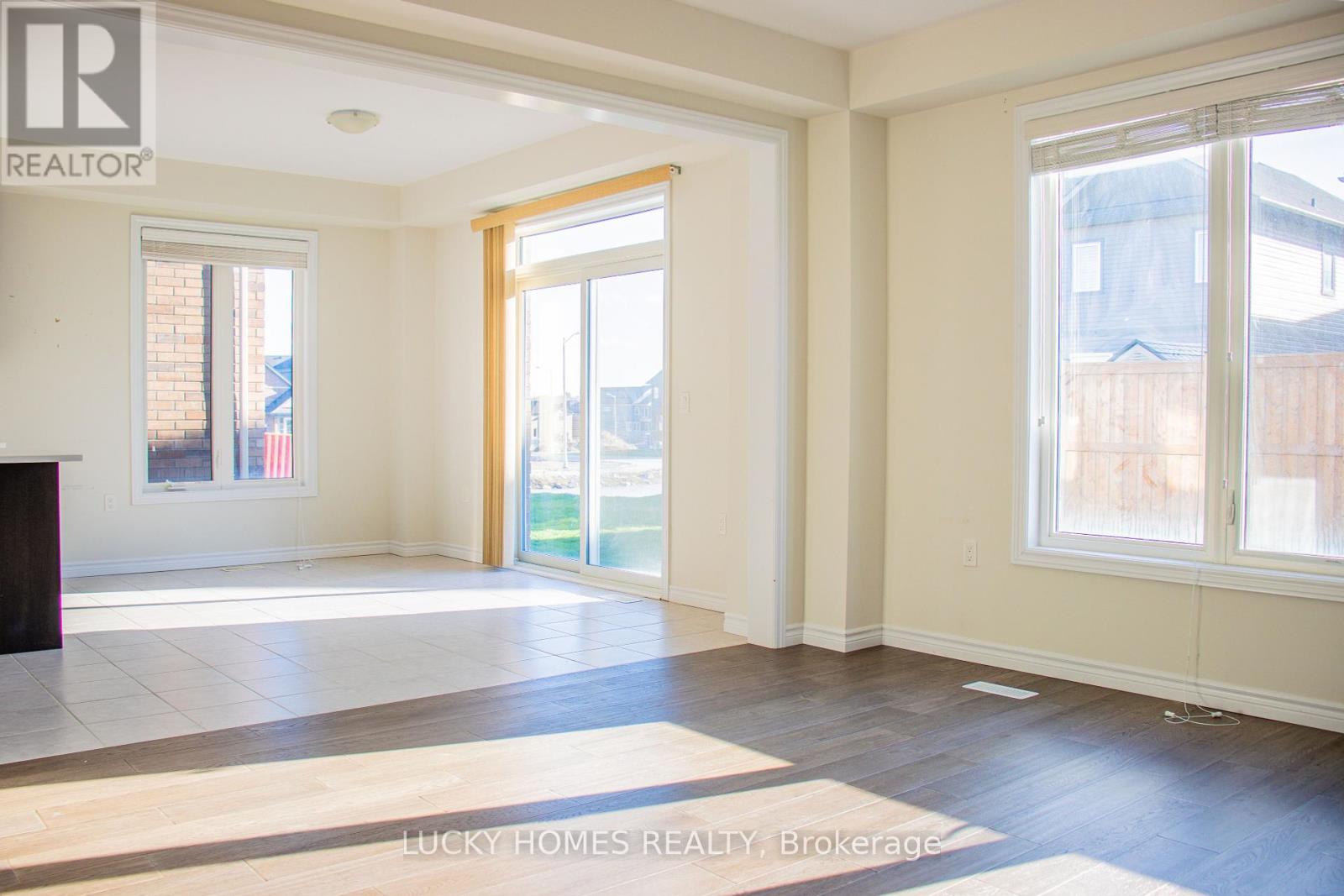 Photo 13 of 643 Lemay Grove, Peterborough North ON