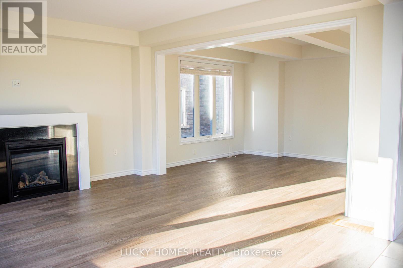 Photo 16 of 643 Lemay Grove, Peterborough North ON