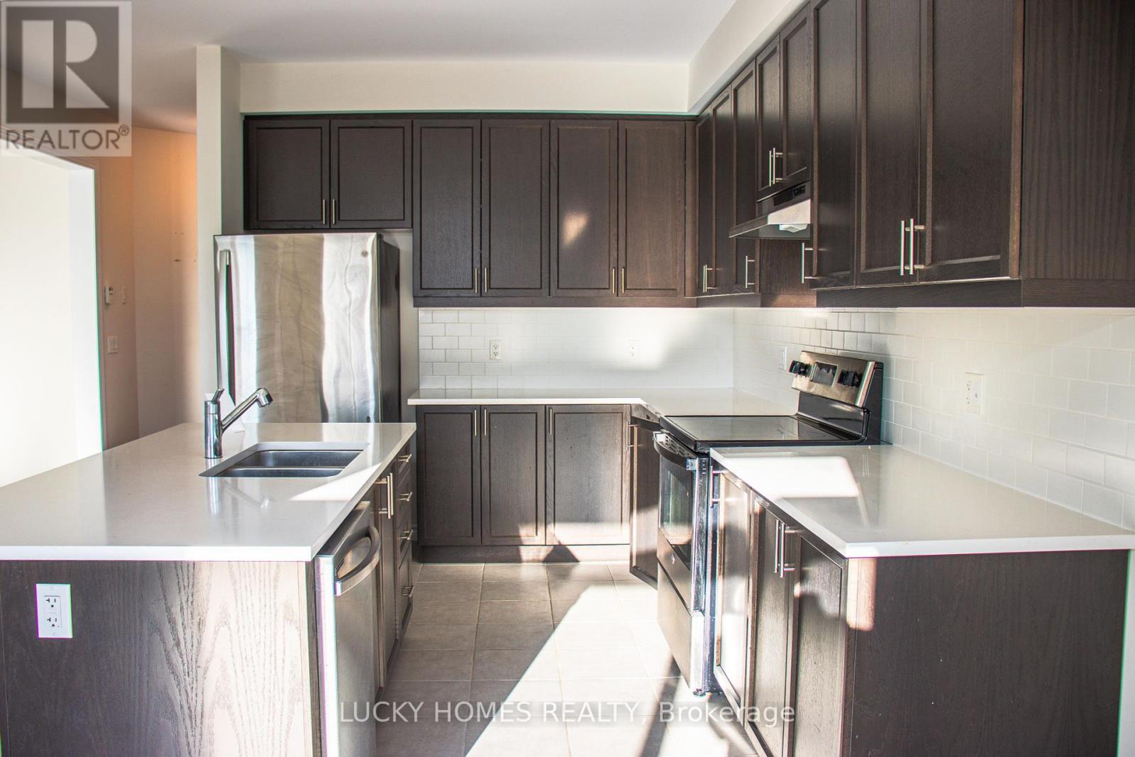 Photo 19 of 643 Lemay Grove, Peterborough North ON