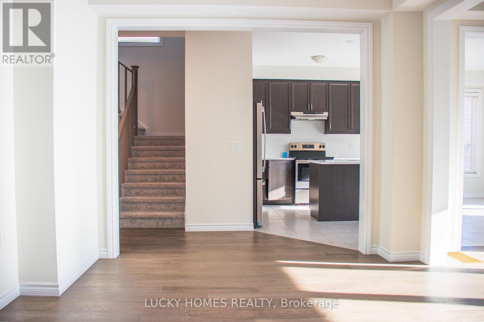 Photo 24 of 643 Lemay Grove, Peterborough North ON