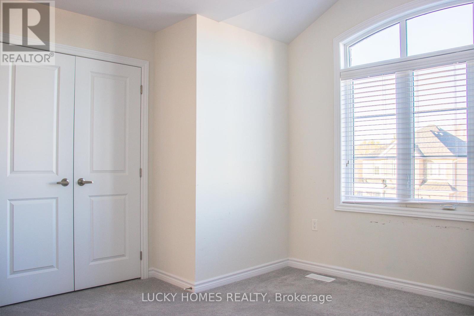 Photo 32 of 643 Lemay Grove, Peterborough North ON