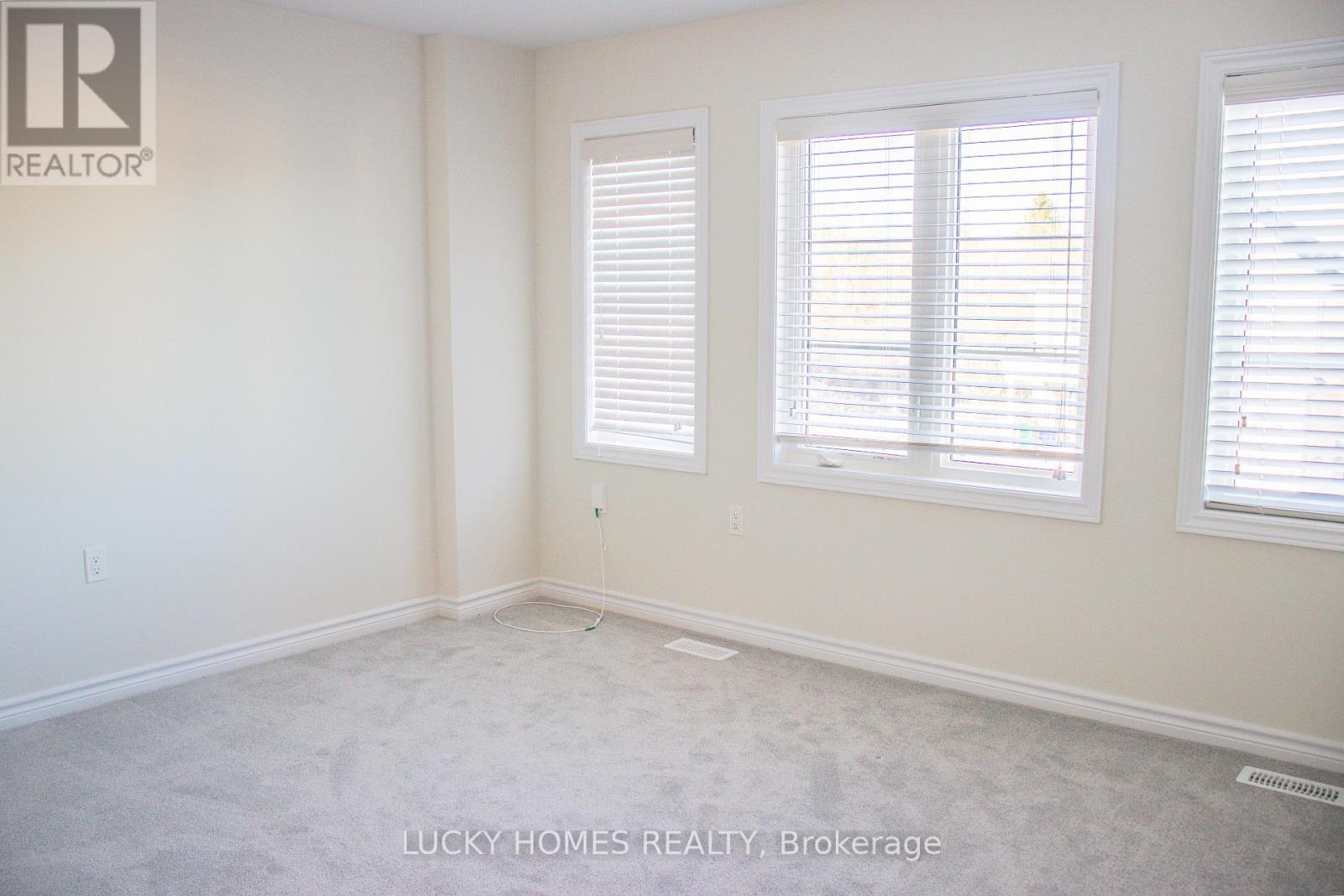 Photo 35 of 643 Lemay Grove, Peterborough North ON