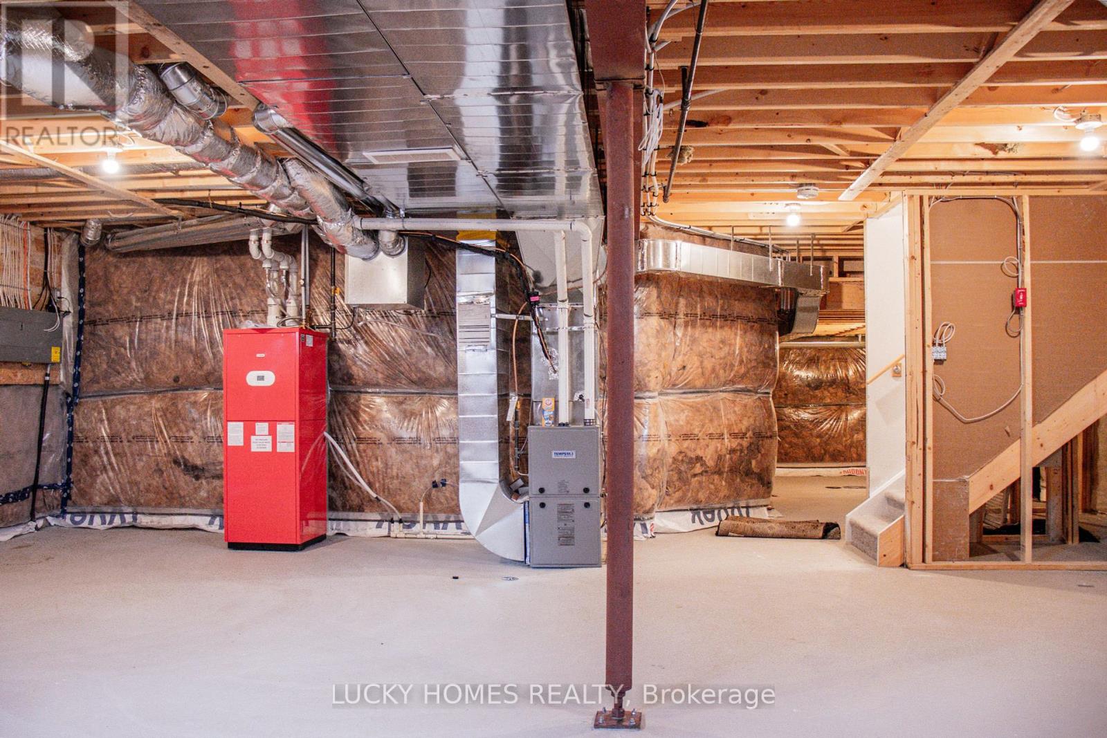 Photo 40 of 643 Lemay Grove, Peterborough North ON