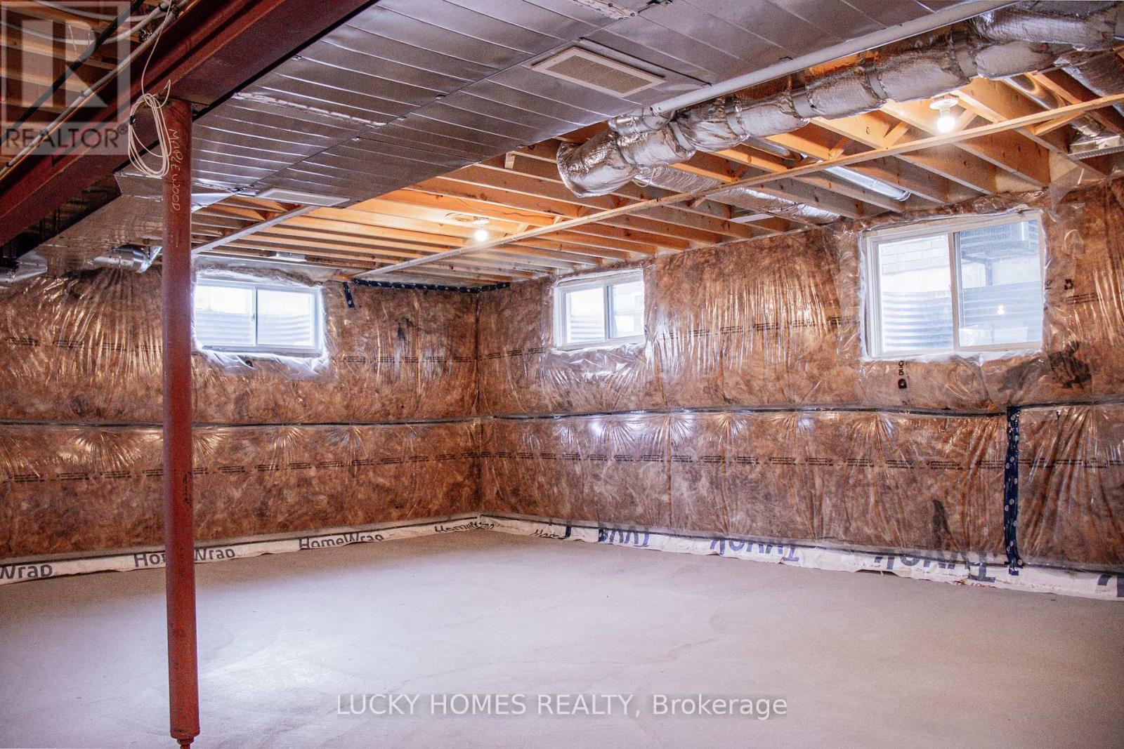 Photo 41 of 643 Lemay Grove, Peterborough North ON