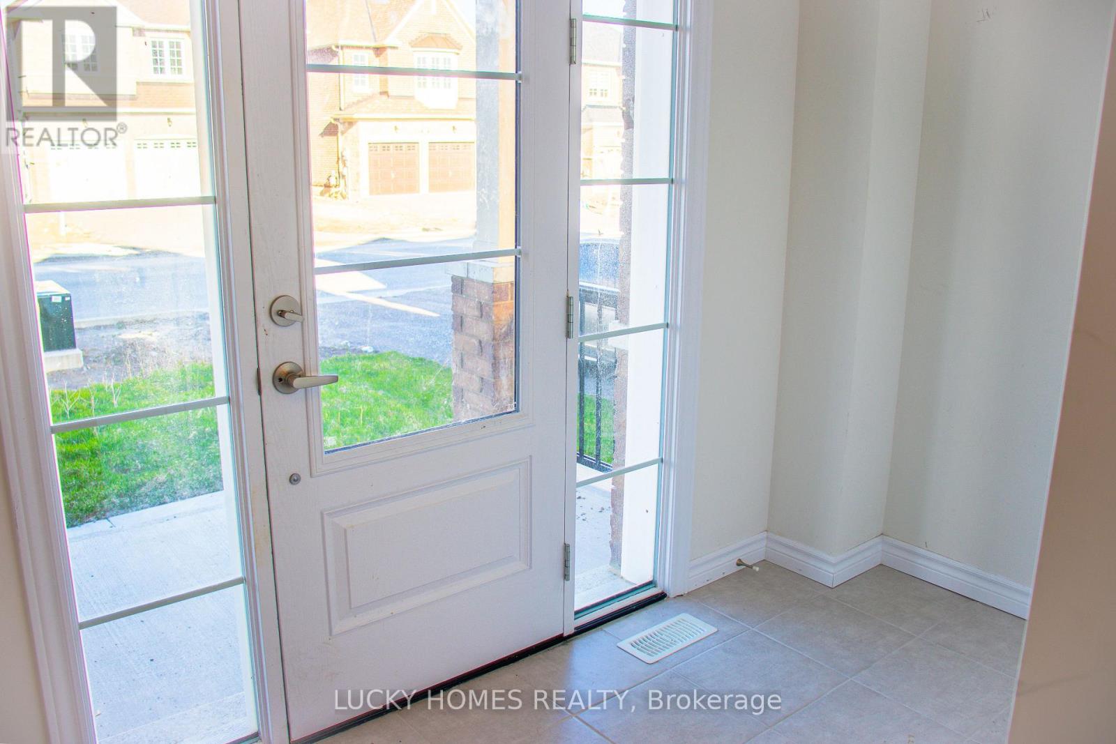 Photo 6 of 643 Lemay Grove, Peterborough North ON