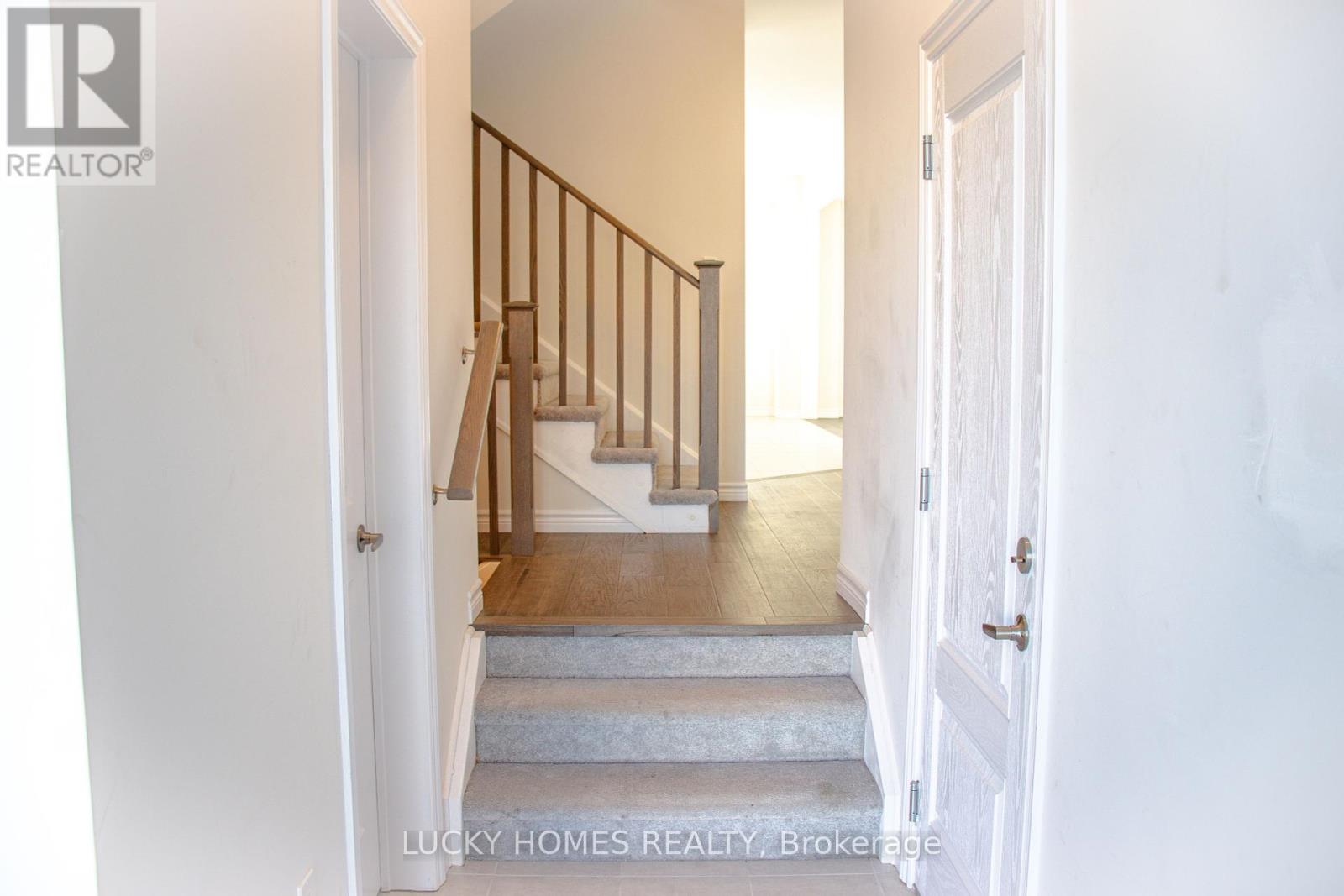 Photo 7 of 643 Lemay Grove, Peterborough North ON