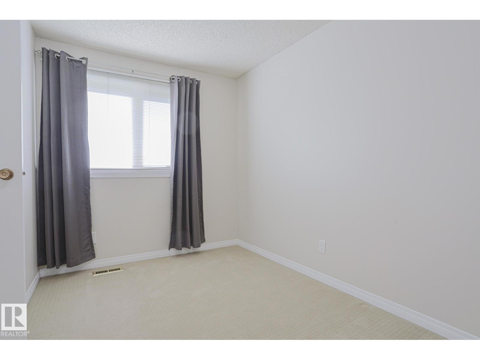 Photo 20 of 17 11115 27 Av Nw, Edmonton AB