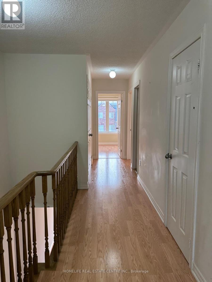 Photo 23 of 139 Inspire Boulevard N, Brampton ON