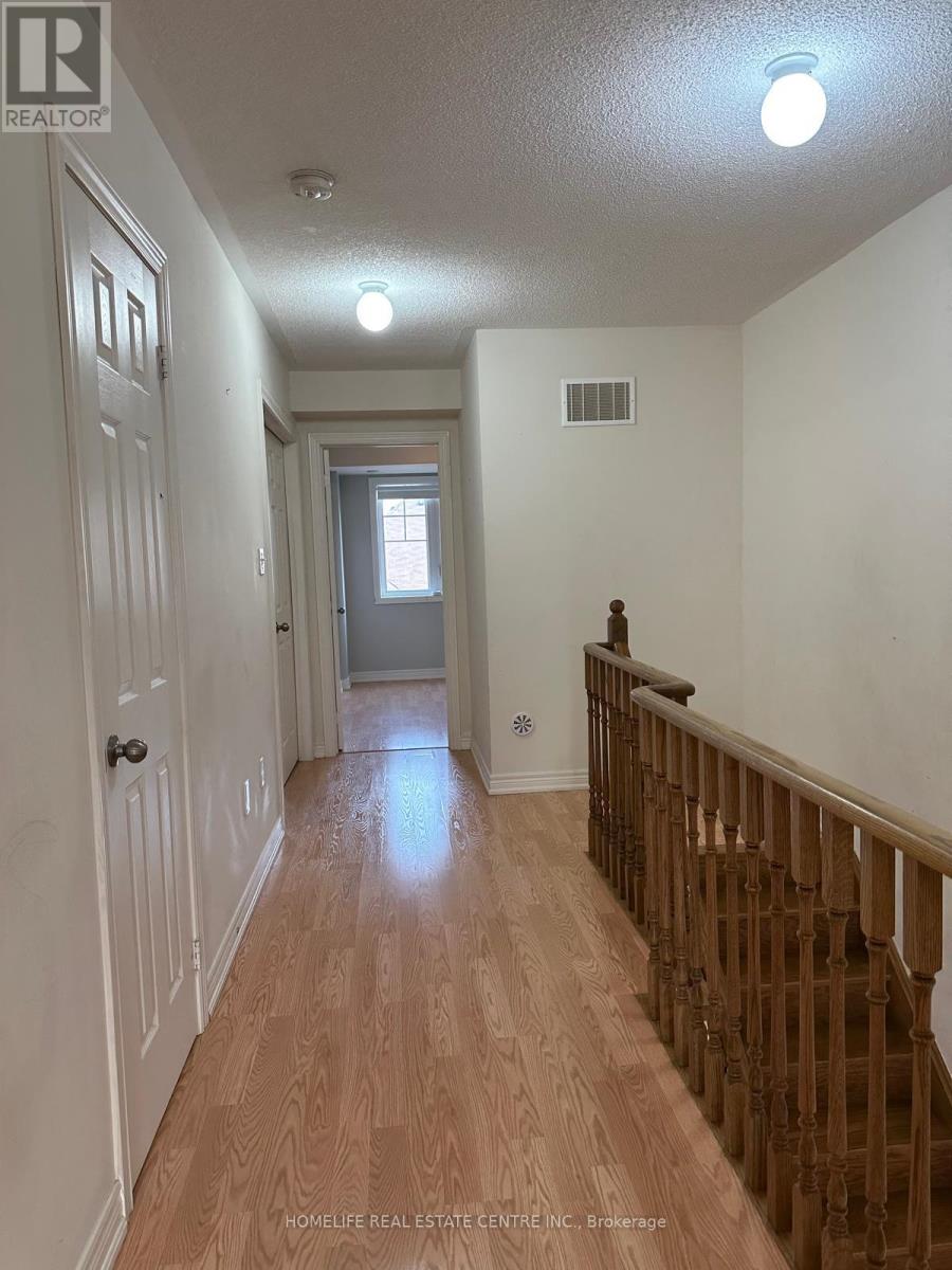 Photo 34 of 139 Inspire Boulevard N, Brampton ON