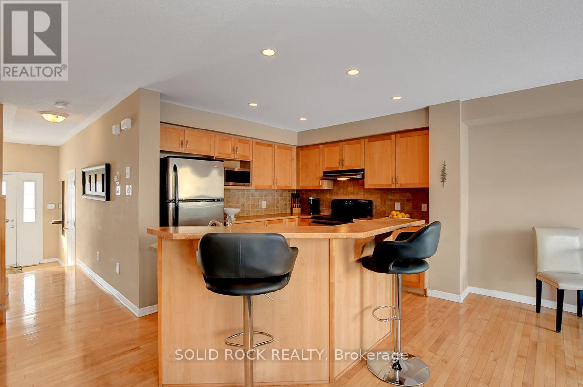 Photo 14 of 621 Braecreek Avenue, Ottawa ON
