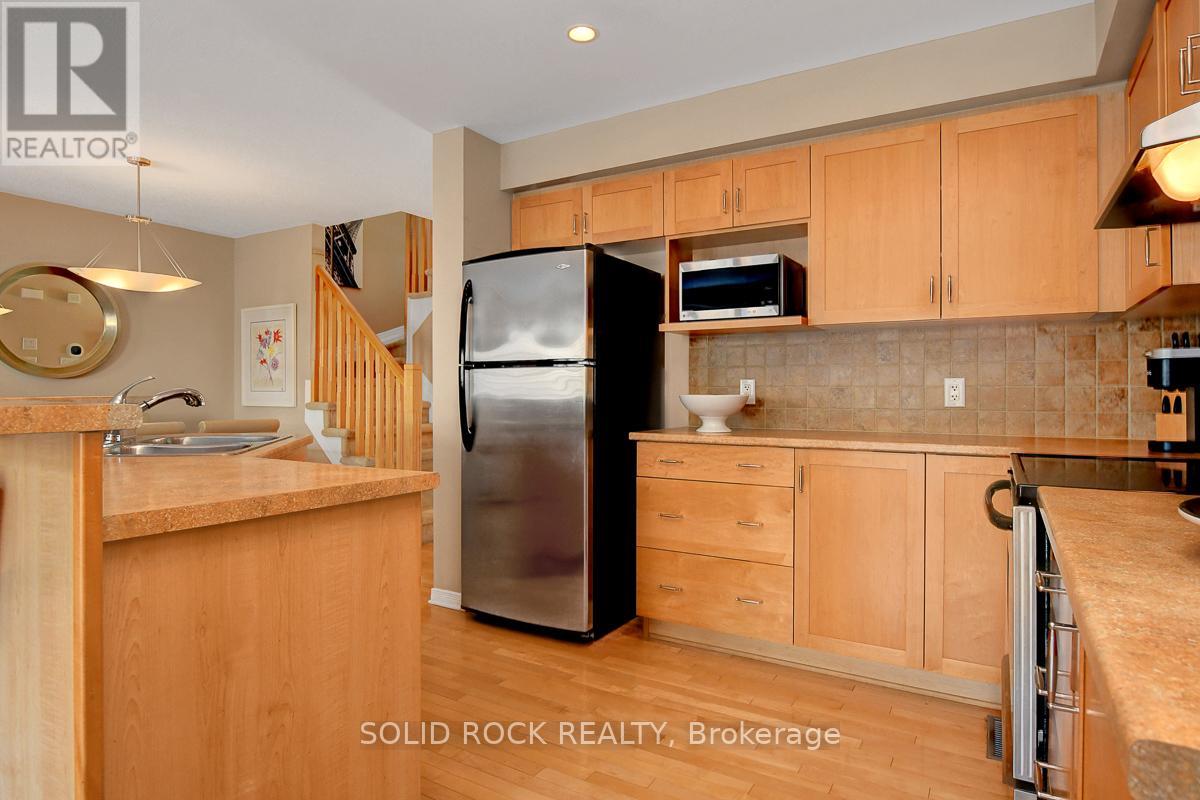 Photo 22 of 621 Braecreek Avenue, Ottawa ON