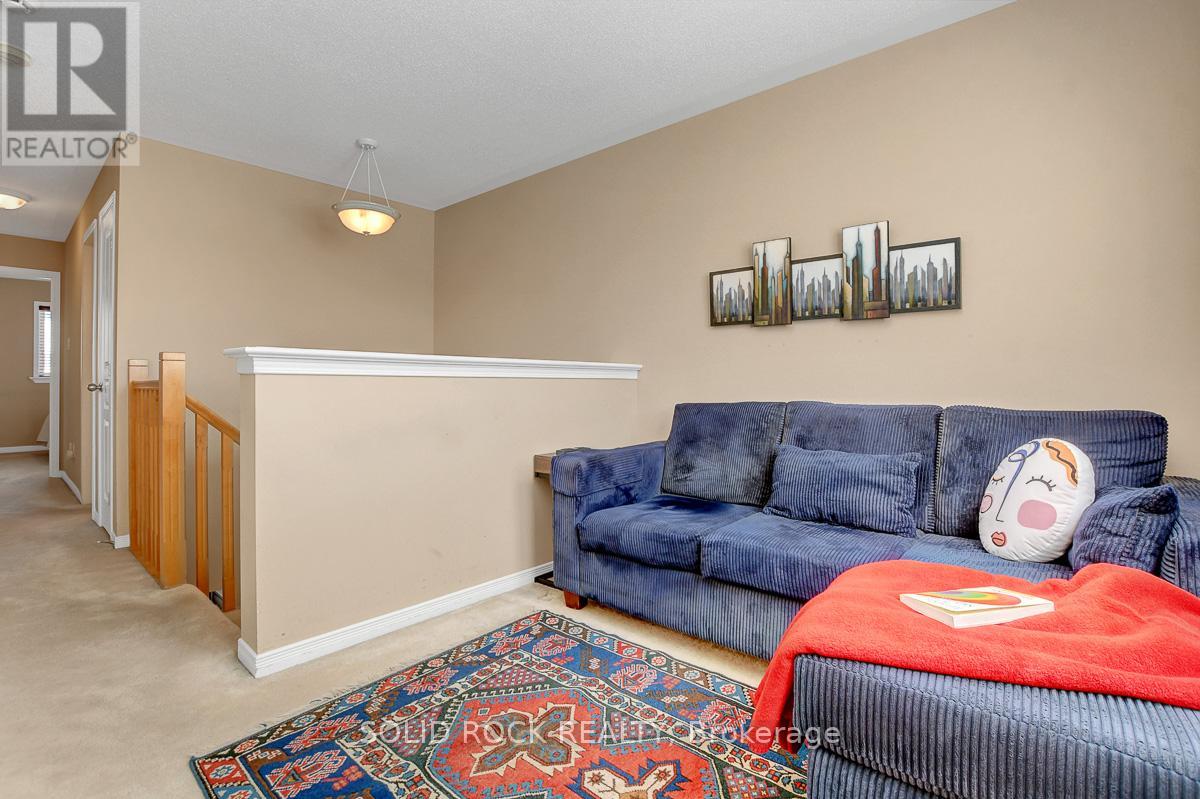 Photo 1 of 621 Braecreek Avenue, Ottawa ON
