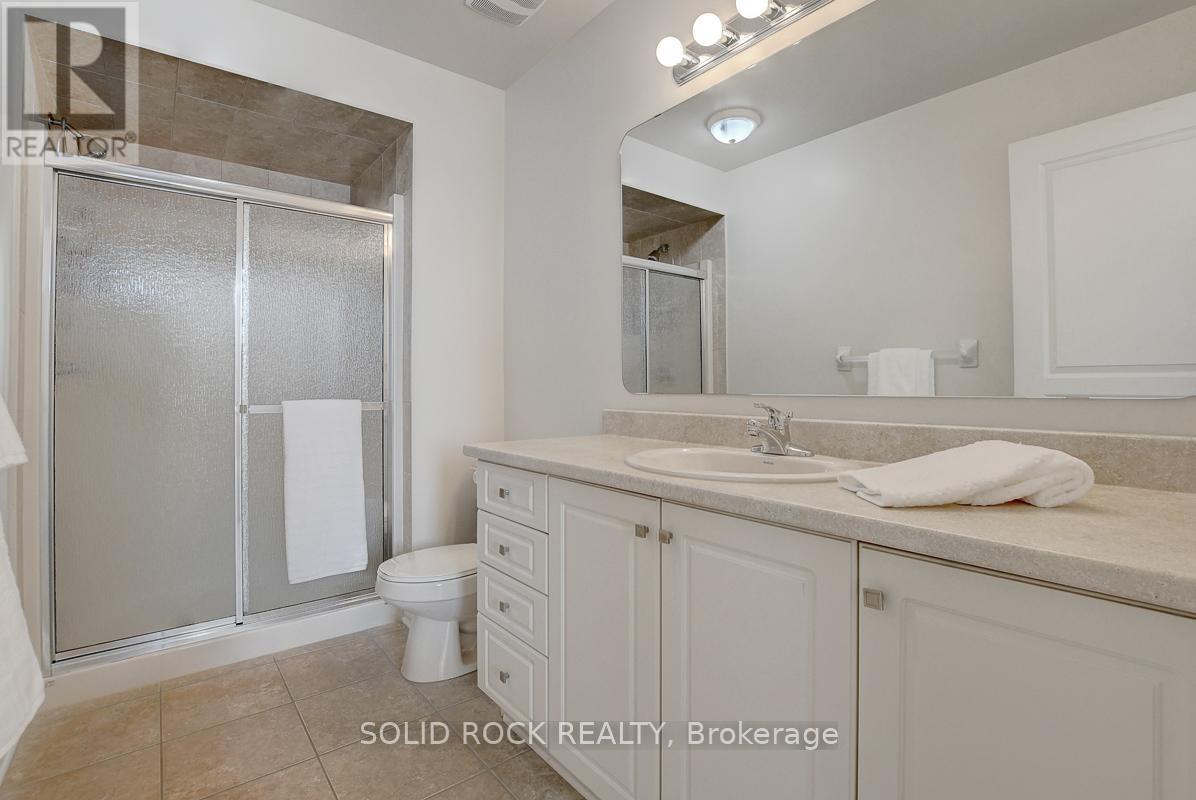 Photo 32 of 621 Braecreek Avenue, Ottawa ON