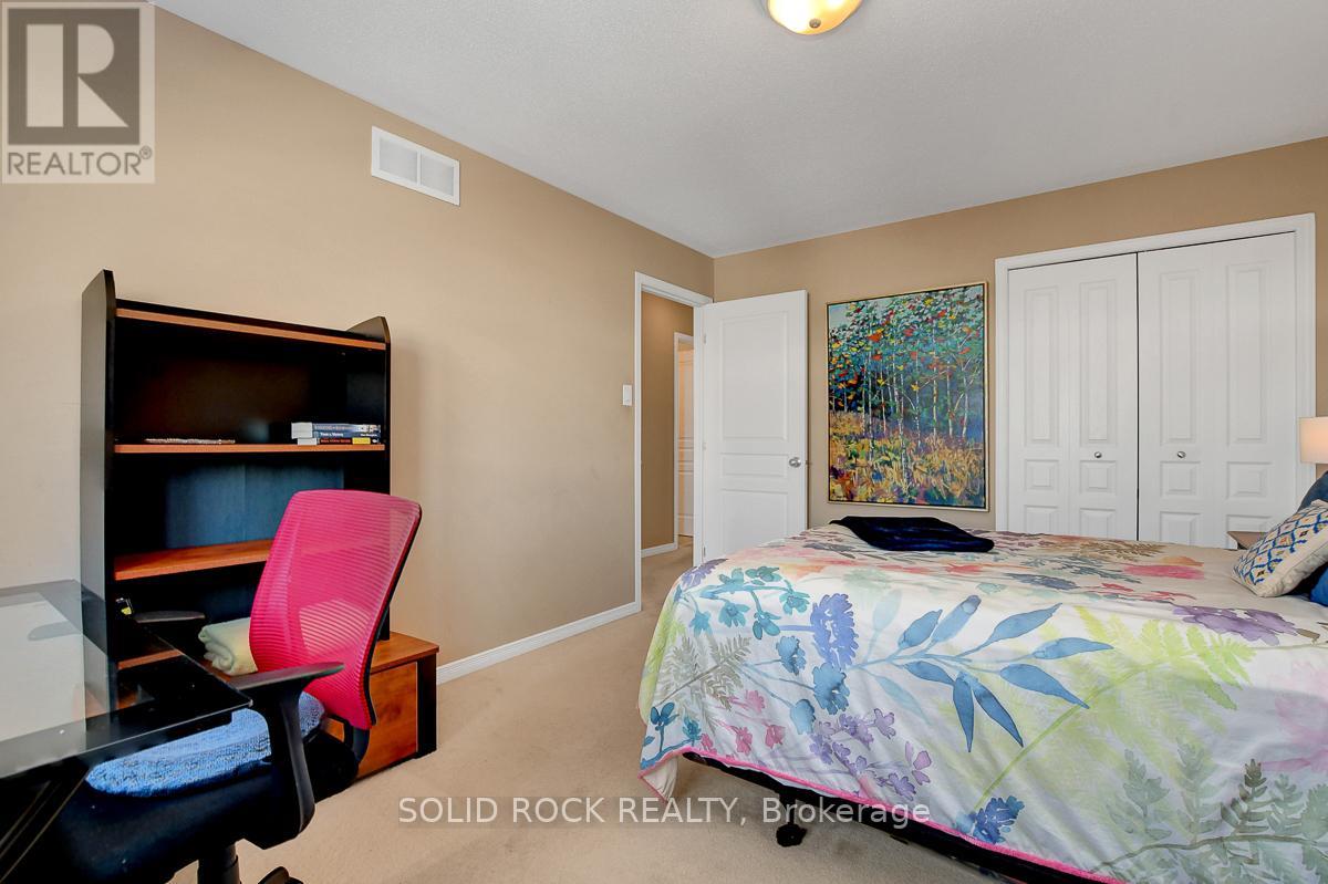 Photo 31 of 621 Braecreek Avenue, Ottawa ON