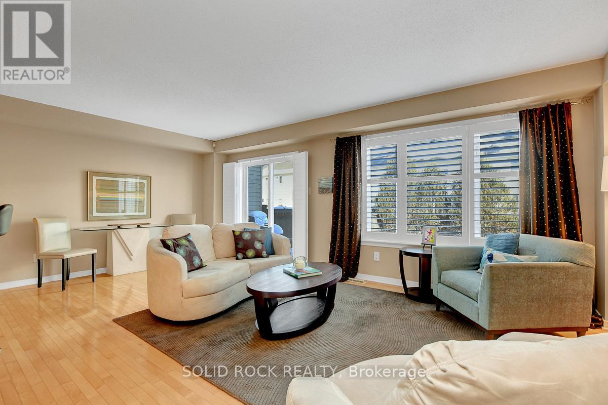Photo 3 of 621 Braecreek Avenue, Ottawa ON