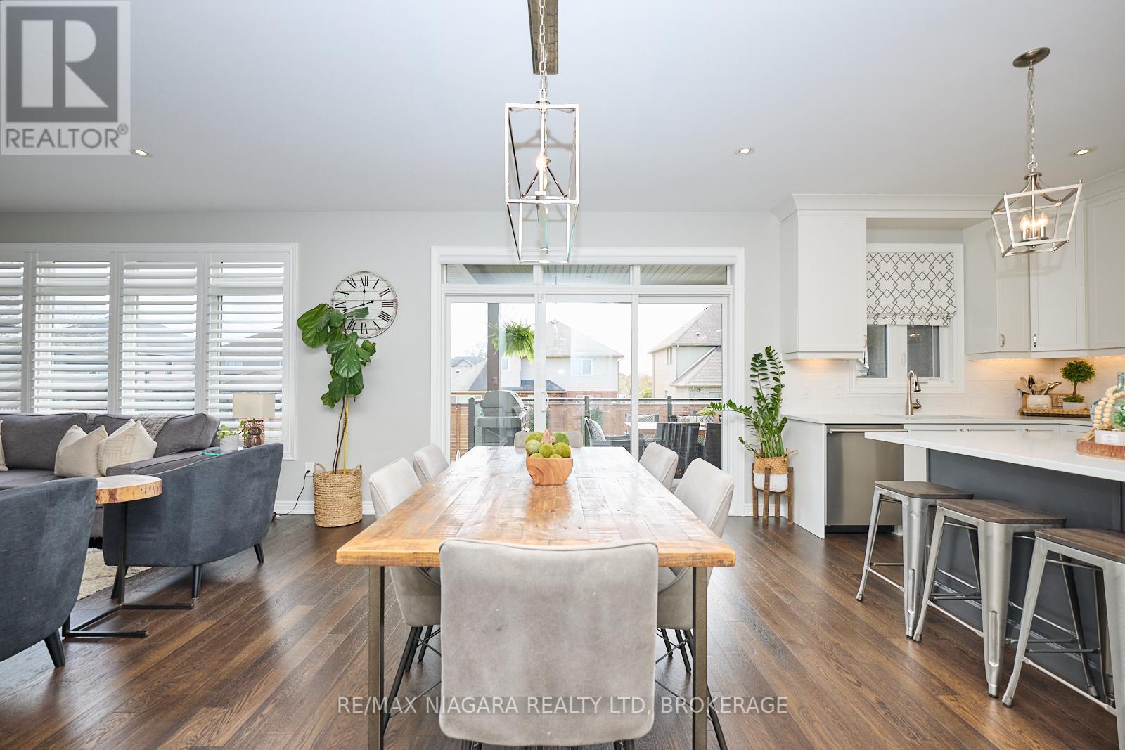 Photo 12 of 8886 Black Forest Crescent, Niagara Falls ON