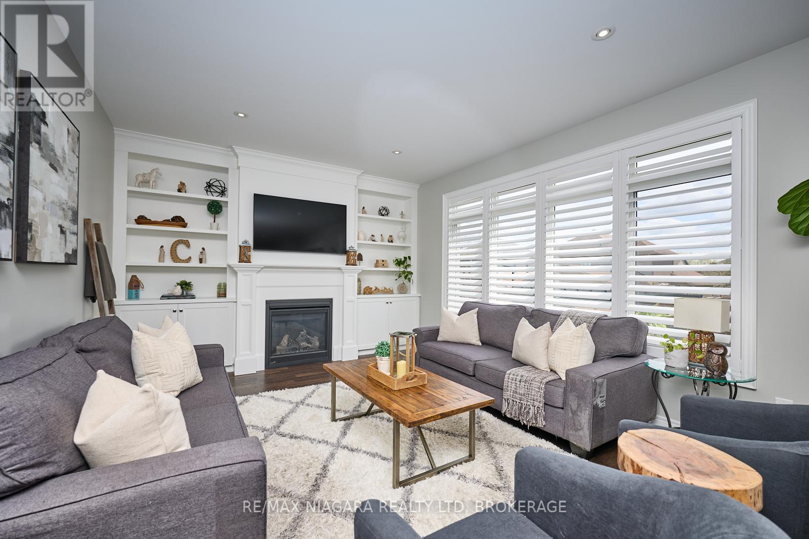 Photo 14 of 8886 Black Forest Crescent, Niagara Falls ON
