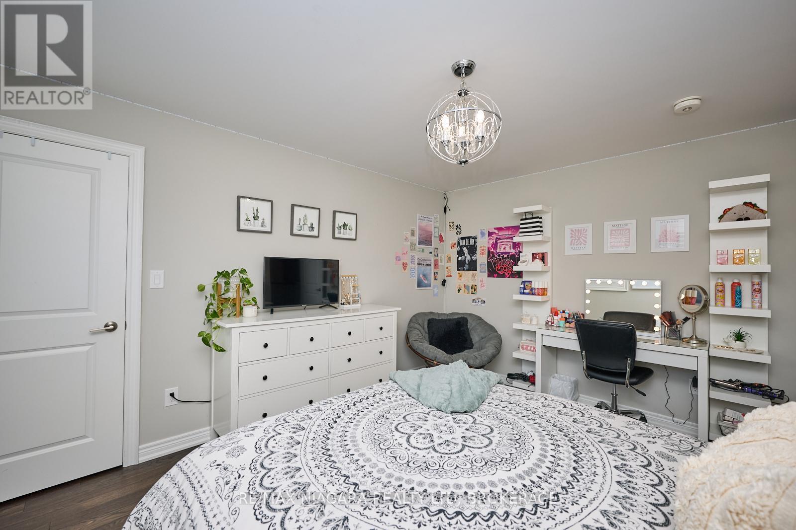 Photo 22 of 8886 Black Forest Crescent, Niagara Falls ON