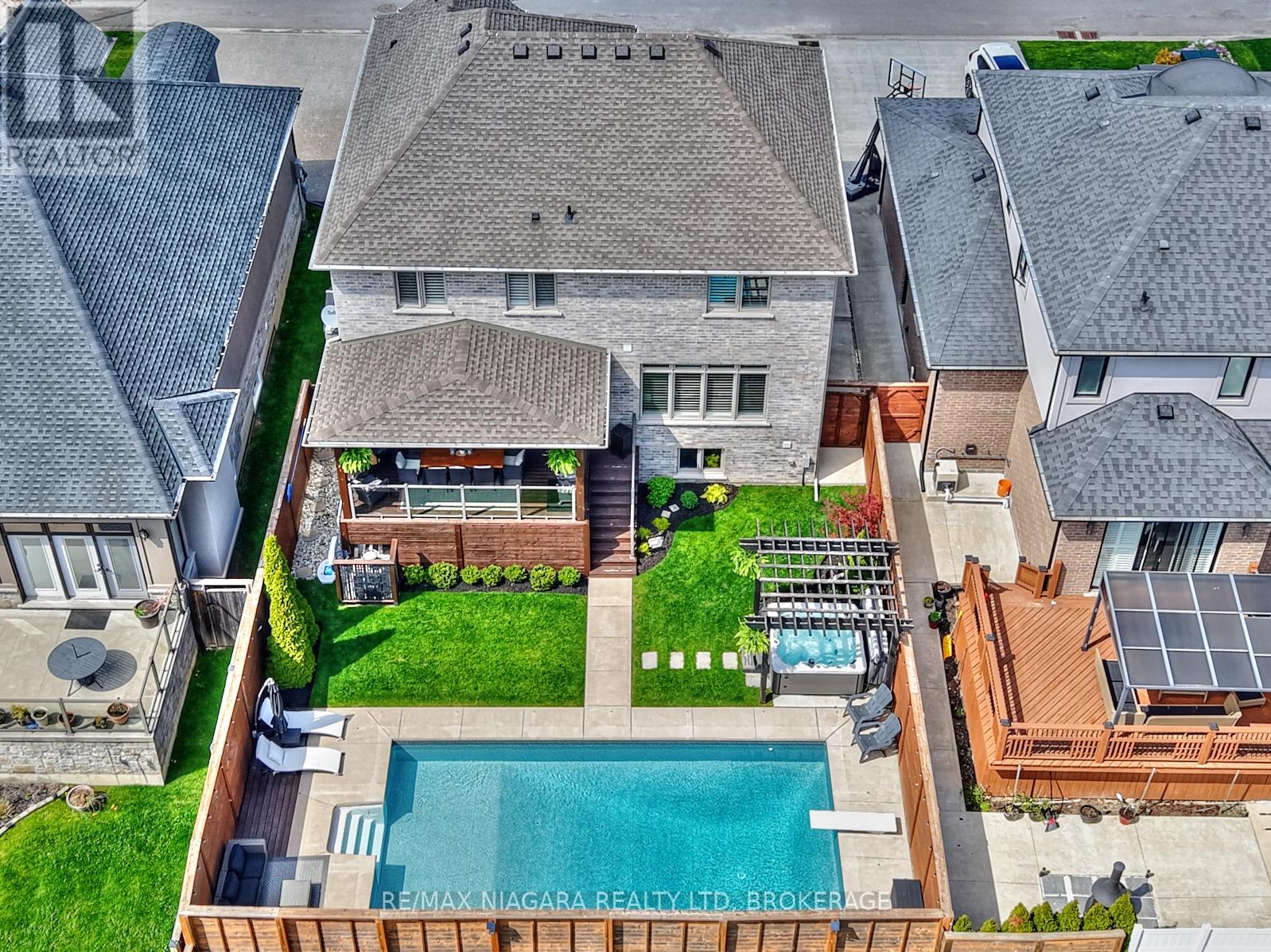 Photo 32 of 8886 Black Forest Crescent, Niagara Falls ON