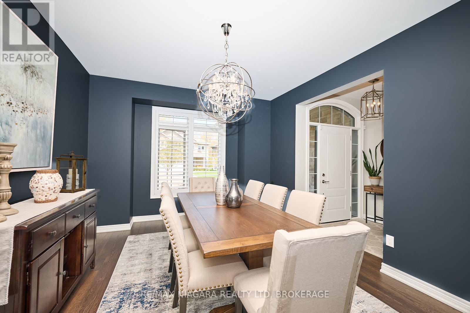 Photo 6 of 8886 Black Forest Crescent, Niagara Falls ON